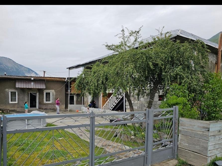 Guesthouse Leno Tsaldashi Exteriör bild